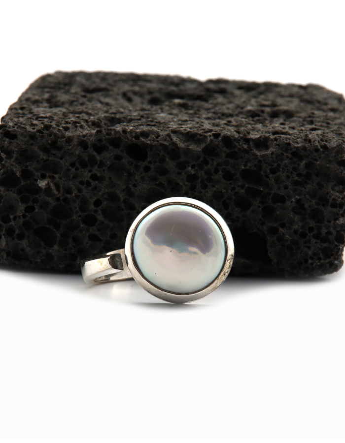 Spiral Women’s Pearl Silver Ring