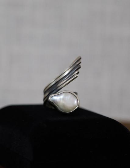 Filigree Art Womens Silver Pearl Ring